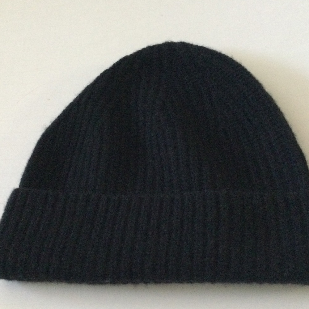 NORDSTROM WOOL AND CASHMERE RIBBED KNIT BEANIE BLACK OS  NWT